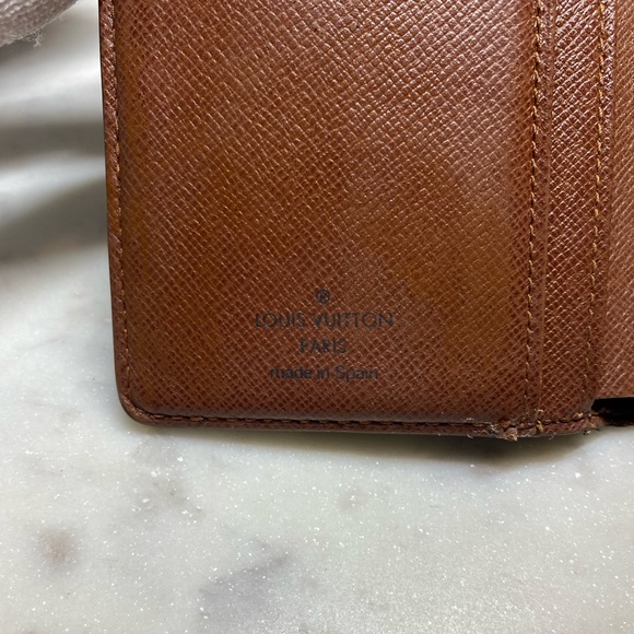 Louis Vuitton Vintage Wallet - Picture 7 of 10